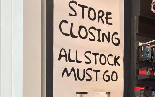 Major retailer 'closing' at popular shopping centre as 'all stock must go'