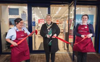 Renfrewshire Provost Lorraine Cameron opens the new Hobbycraft store