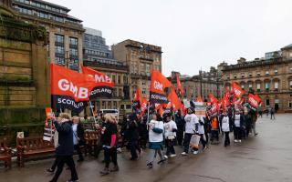 Renfrewshire care workers agree deal to end pay dispute