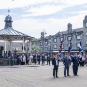 Crowds gathered in Johnstone to commemorate 100 years since statue unveiling